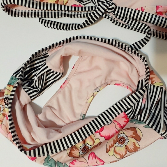 No Boundries High-Waist Floral Mix Print Bikini - Picture 4 of 6